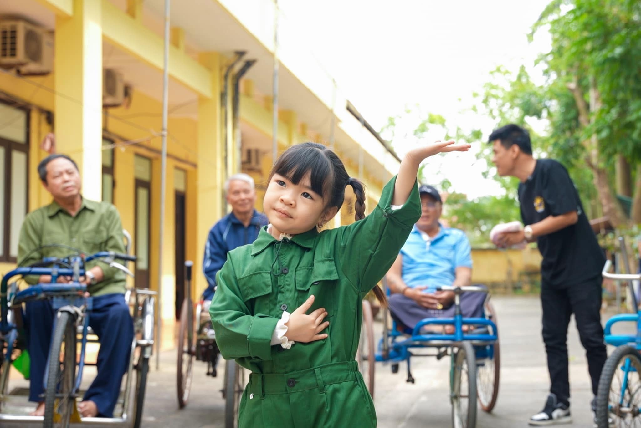 Kỉ niệm đáng nhớ của cha con Trung 'Ruồi' trong chương trình 'Cha con vạn dặm'