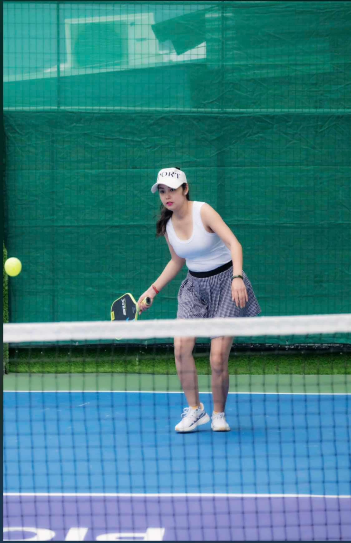 'Nàng hậu' Amy Lê Anh 'lột xác' với Pickleball