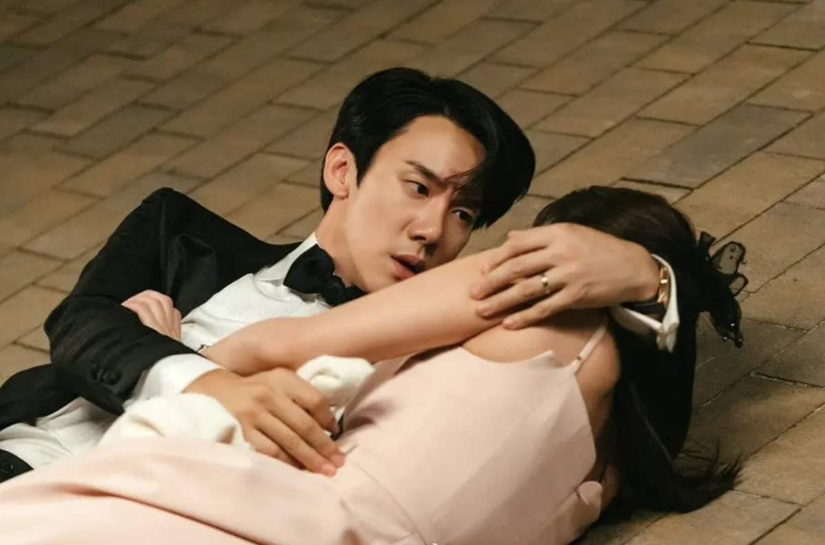 'When the Phone Rings', Yoo Yeon Seok trở lại thống trị BXH phim Hàn