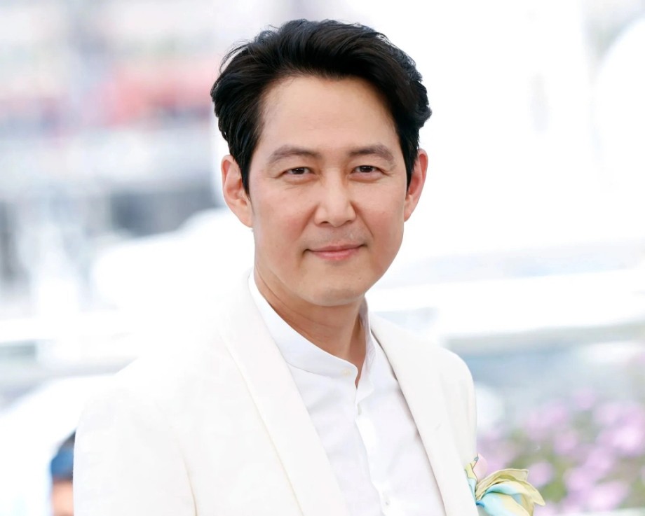 Lee Jung Jae lần đầu lên tiếng về scandal của bạn thân Jung Woo Sung