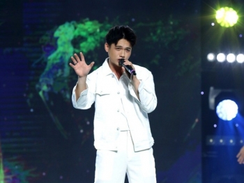 'Tỏa sáng sao đôi 2025': Ca sĩ Nguyễn Phi Hùng nhận định Huy Nguyễn Dominix là idol Vpop với nụ cười tỏa nắng, ngoại hình sáng sân khấu