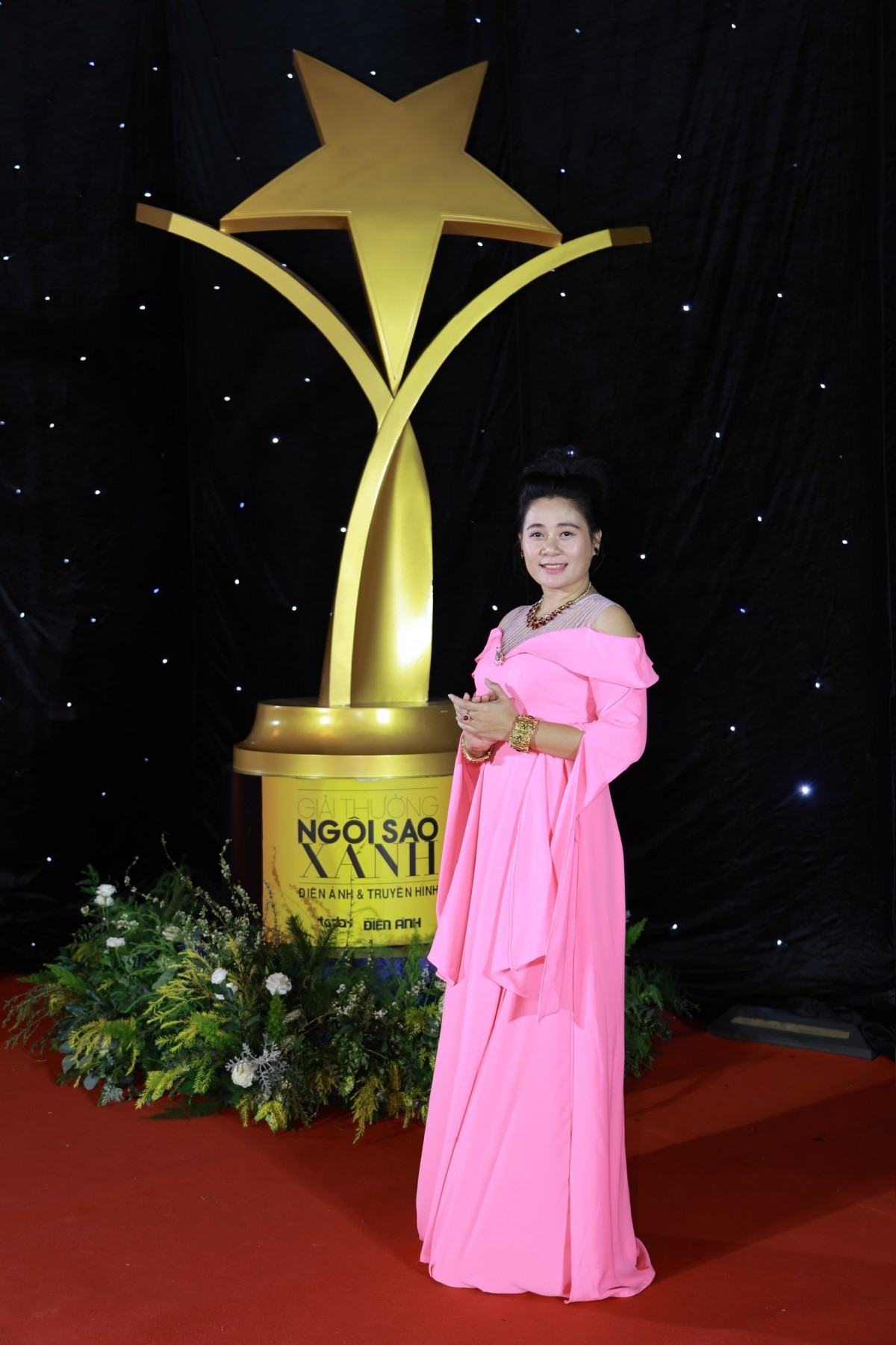 Cả showbiz Việt lên đồ lộng lẫy tham dự thảm đỏ Gala trao giải thưởng Ngôi Sao Xanh lần thứ 11-2024