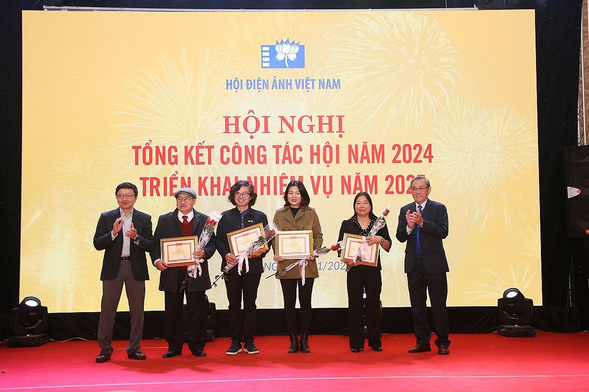 Hội Điện ảnh Việt Nam tổng kết hoạt động năm 2024, gặp mặt thân tình hội viên cuối năm