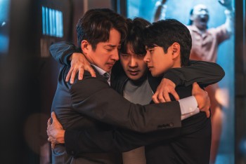 'Sát thủ vô cùng cực hài': 'Bom tấn triệu đô' của Kwon Sang Woo chính thức đổ bộ rạp Việt tháng 3 này