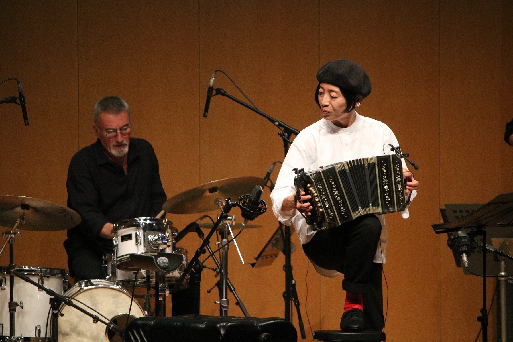 Ca sĩ Ánh Tuyết tái ngộ khán giả tại đêm nhạc vì trẻ em nghèo Việt Nam 'Tango night in Saigon'