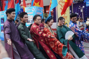 'Thám tử Kiên: Kỳ án không đầu': Thử thách trong việc mang Việt phục vào phim