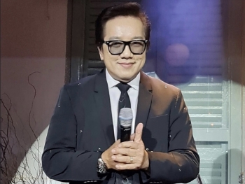 Elvis Phương ra mắt album mới nhân dịp sinh nhật lần thứ 80 và kỷ niệm 64 năm ca hát