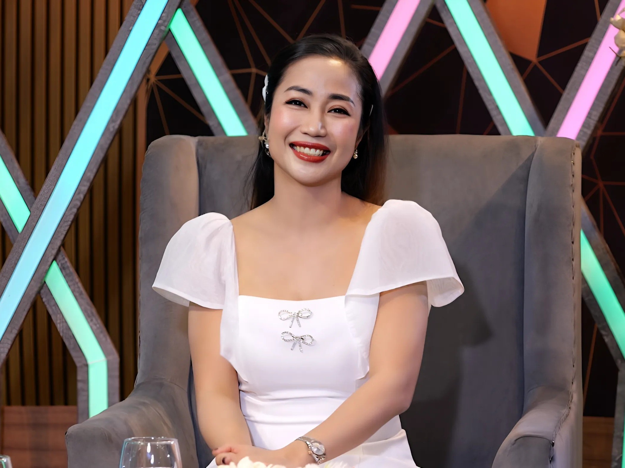 NSƯT Ốc Thanh Vân: Làm mẹ không phải sở thích, đó là năng lực!