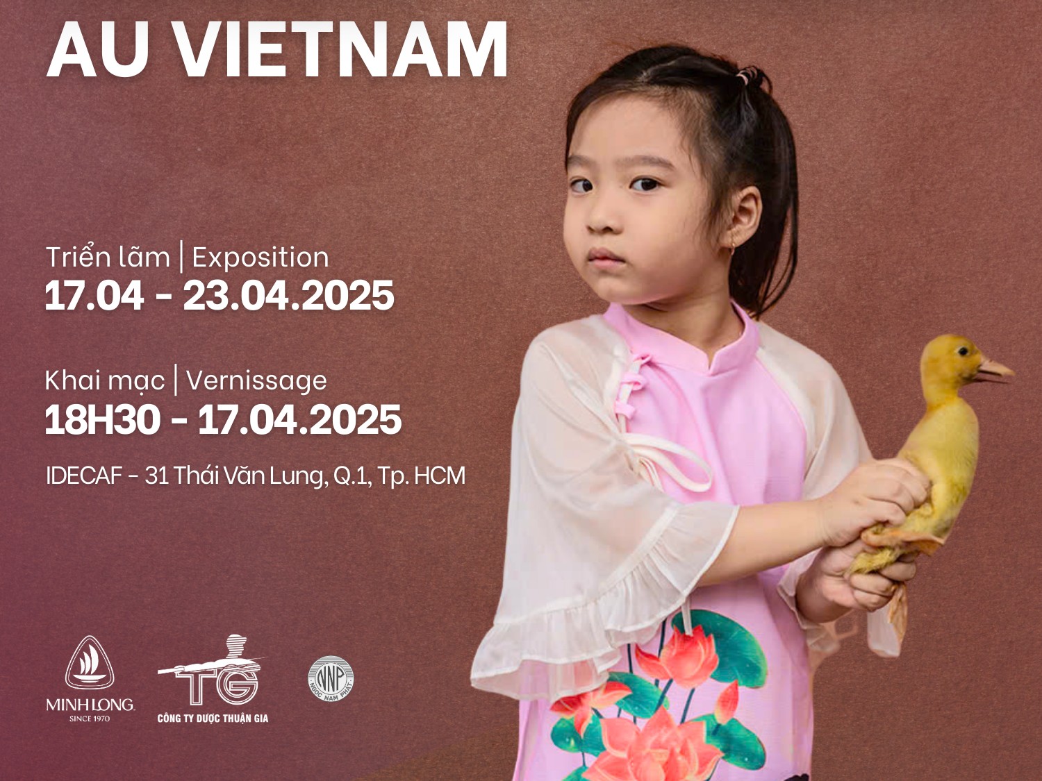 Triển lãm ảnh 'Mối giao cảm giữa con người và động vật' của nghệ sĩ Tina Merandon