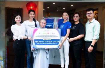 Hoa hậu Xuân Hạnh, Á hậu Hoàng Nhung trao gửi yêu thương tại Làng May Mắn, tiếp nối hành trình lan tỏa 'Tủ thuốc cho em'