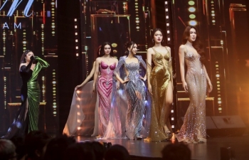 Khoảnh khắc ấn tượng tại đêm bán kết: Top 13 'Miss International Queen Vietnam 2025' lộ diện