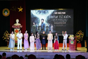 Victor Vũ và ê-kip 'Thám tử Kiên: Kỳ án không đầu' chọn Tuyên Quang làm điểm xuất phát hành trình Cinetour đầy cảm xúc