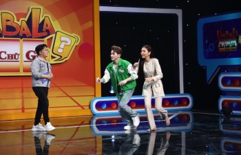 'Úm ba la ra chữ gì?': Người mẫu Hạnh Nguyên quyết liệt thi đấu, ca sĩ Nam Cường hài hước 'kêu cứu'
