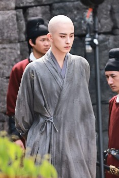 Ngao Thụy Bằng ‘xuống tóc’ khiến fan bấn loạn