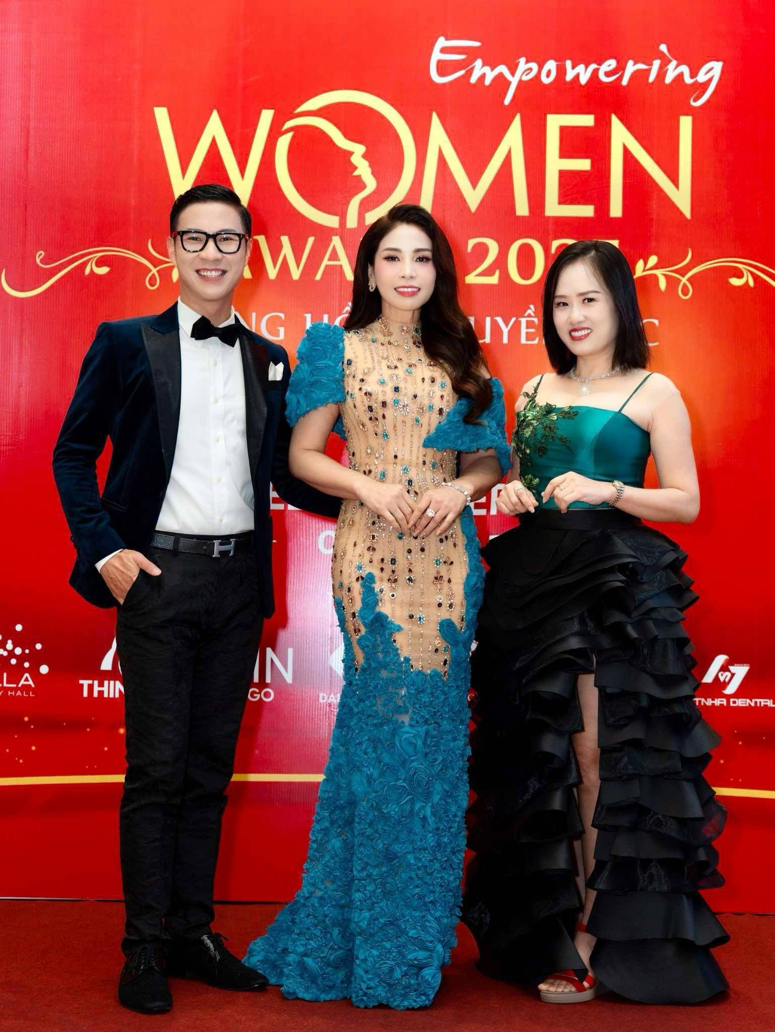 Lý Hương cùng nhiều người đẹp tài hoa được tôn vinh 'Bông hồng quyền lực 2025'