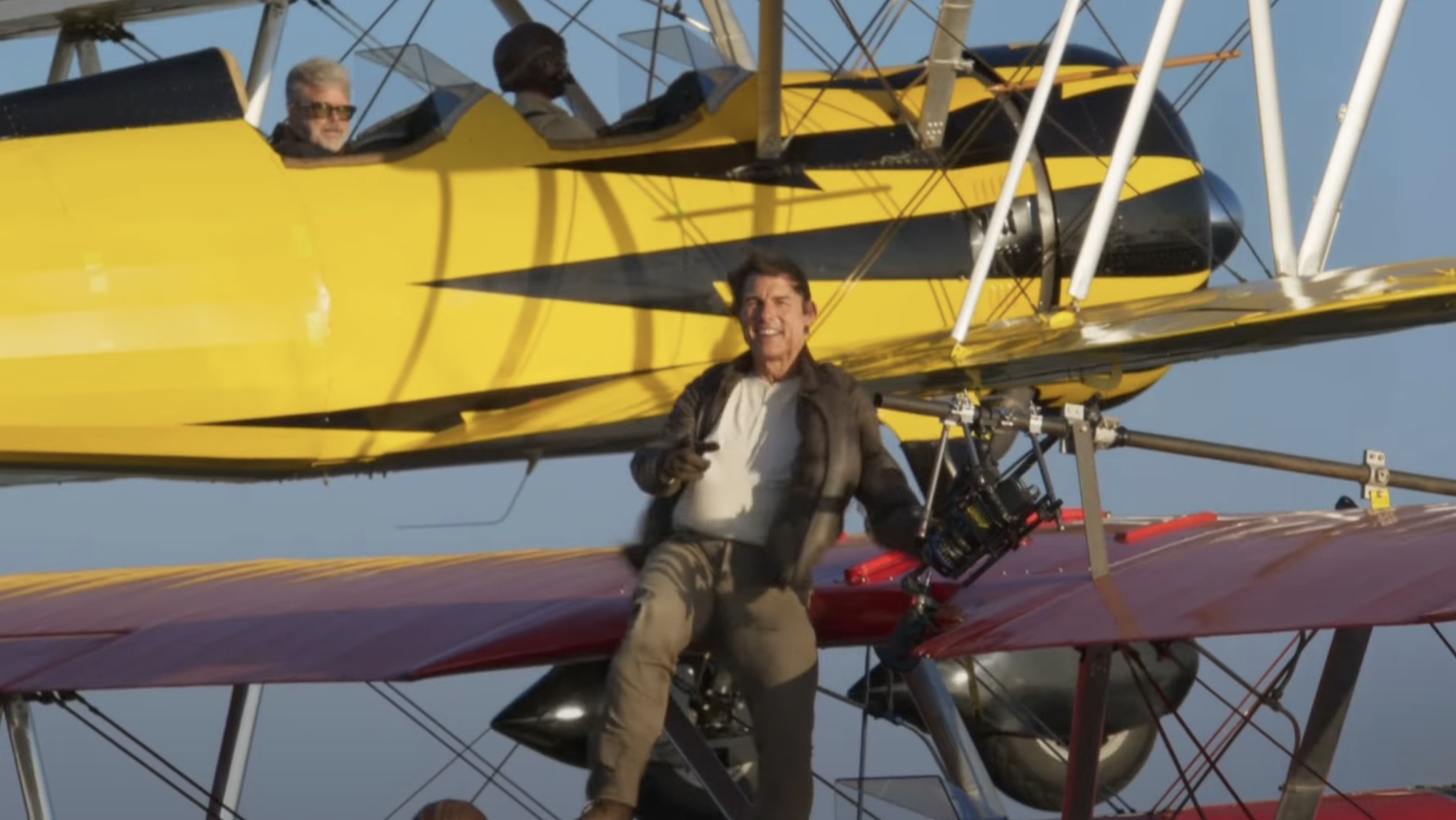 'Nhiệm vụ: Bất khả thi': Những màn hành động ngoạn mục, liều lĩnh của Tom Cruise làm nên thương hiệu