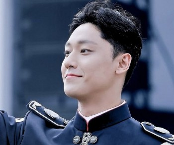 Lee Do Hyun xuất ngũ, sẵn sàng tái ngộ Lim Ji Yeon