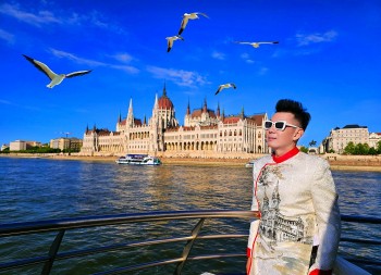 Đoan Trường khám phá 8 nước Balkan trên cung đường du lịch mới