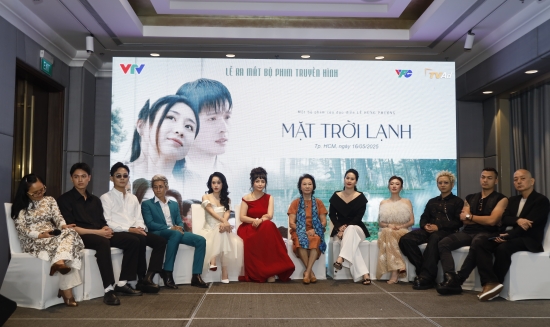 'Mặt trời lạnh': Một thông điệp chữa lành, nhưng đầy sức sống quyết liệt giữa cuộc chiến giữ đất, giữ rừng