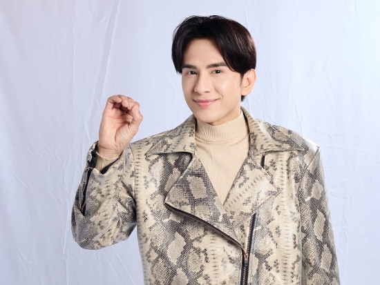Đan Trường ngồi 'ghế nóng' cùng Tô Hữu Bằng, Lâm Chí Dĩnh trong show âm nhạc 'Sing! Asia'
