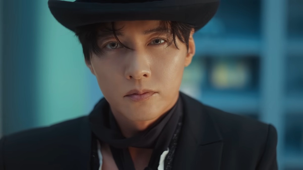 Won Bin tái xuất sau 15 năm, mạng xã hội bùng nổ