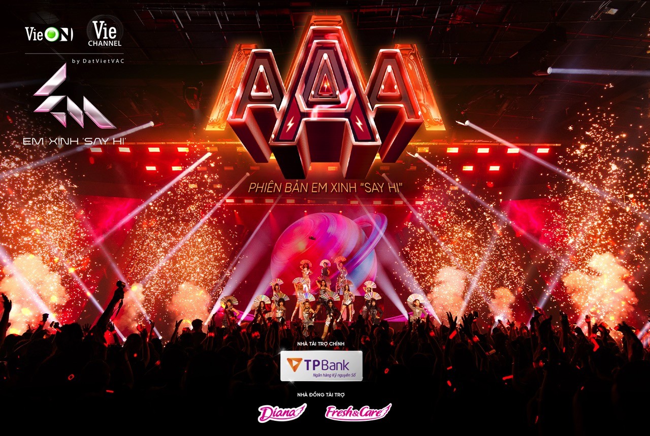 'Em xinh 'Say Hi' tập 1: Dài 5 tiếng như concert, 'công phá' Top Trending YouTube