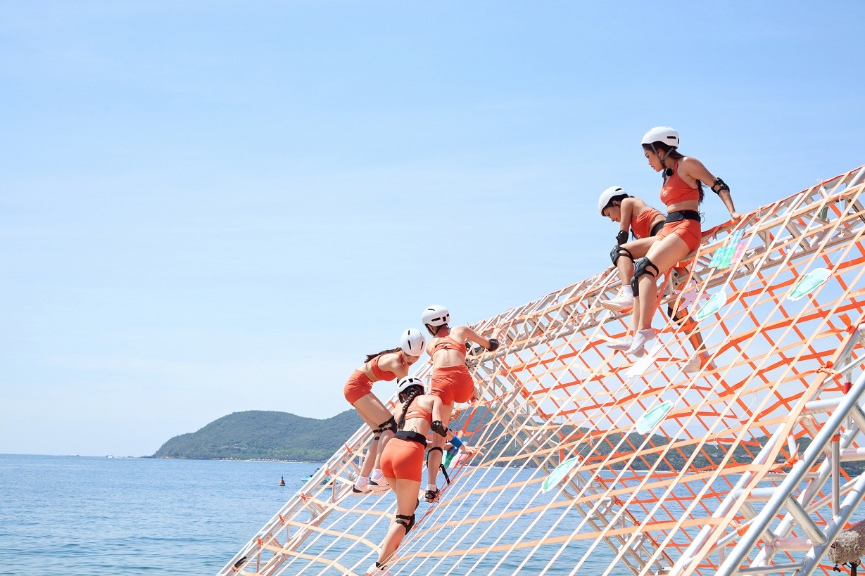 Bùng nổ cảm xúc tập cuối 'Cosmo Camp'