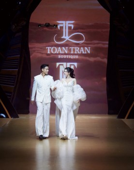 Trương Quỳnh Anh lộng lẫy như nữ thần trên sàn diễn thời trang