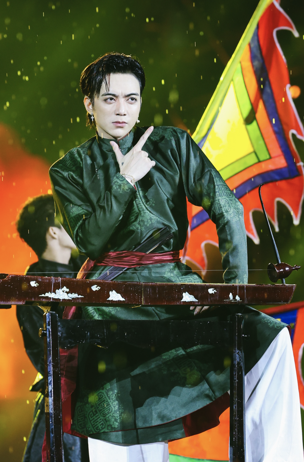 Soobin Hoàng Sơn gay gắt đáp trả Antifan