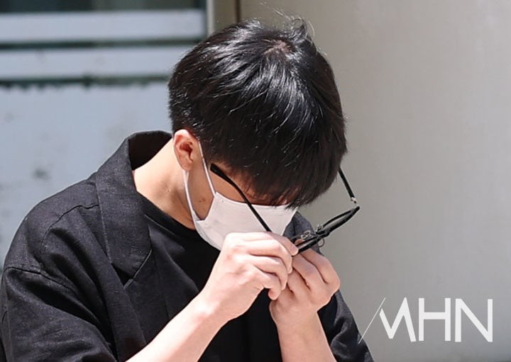 Từ Taeil đến Kris: Những vụ bê bối tình dục đen tối nhất của Idol K-Pop