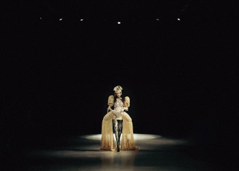 Minh Tú mở màn 'DEPA Fashion Show 2025' đầy tính biểu tượng