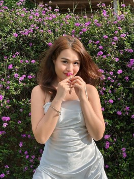 Khánh Trinh: 'Muốn là diễn viên giỏi đâu thể chỉ quanh quẩn sân nhà'