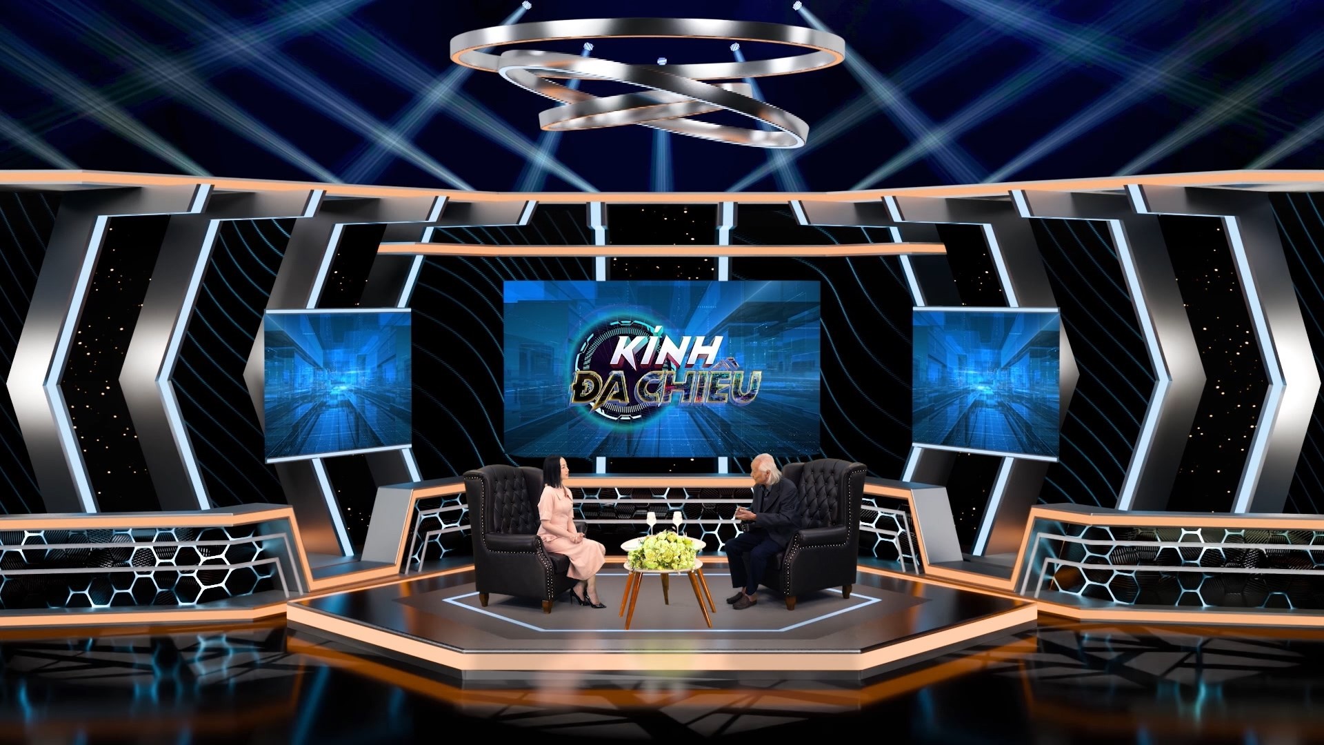 Nhạc sĩ - Nhiếp ảnh gia Thái Ngọc Sơn ở tuổi 90: Không phải sống lâu là lão làng, giỏi hơn người trẻ!