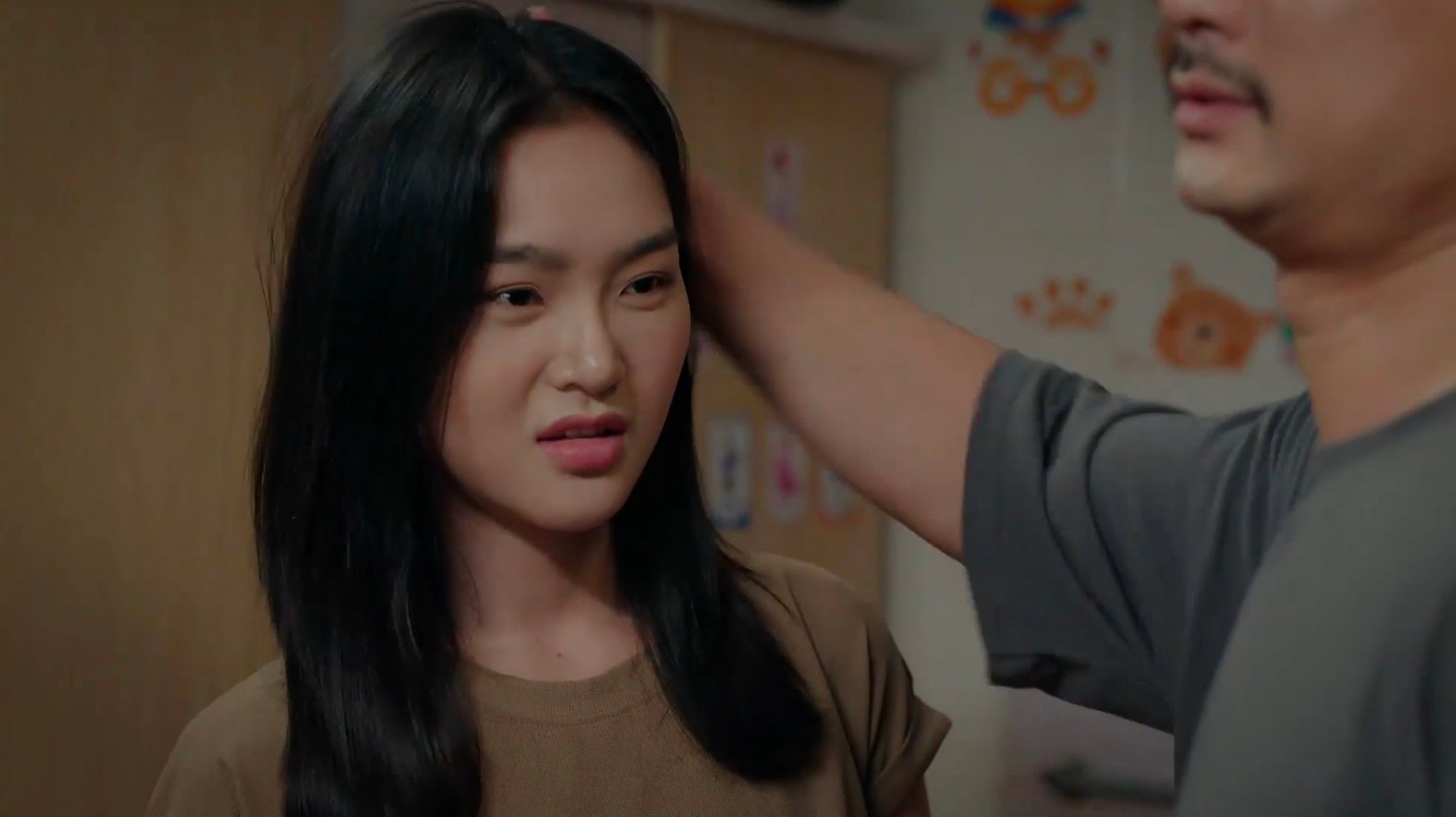 Nam 'Dịu dàng màu nắng': Từ cô công nhân giản dị đến kẻ thứ ba, đáng thương hay đáng trách?