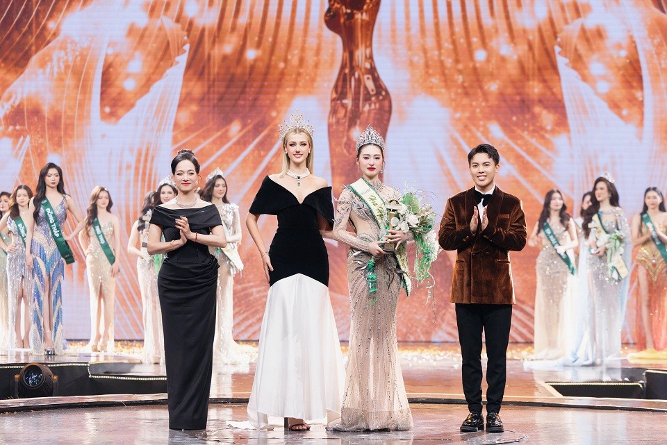 Người đẹp Hải Dương - Trâm Anh đăng quang 'Hoa hậu trái đất Việt Nam 2025'