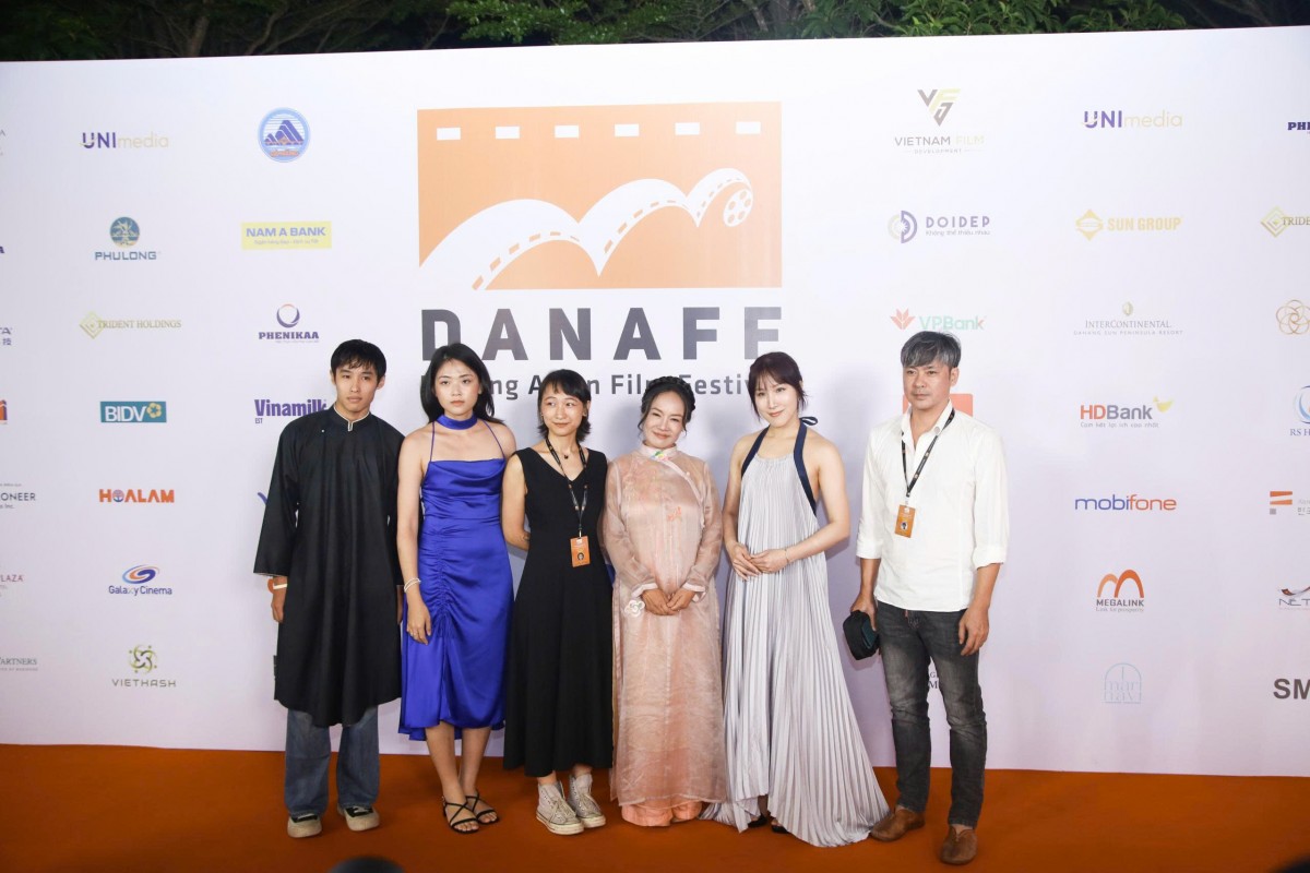 Dàn sao tỏa sáng trên thảm đỏ Liên hoan phim châu Á Đà Nẵng lần thứ Ba (DANAFF III)