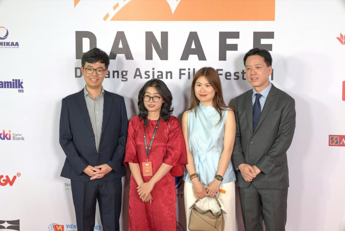 Dàn sao tỏa sáng trên thảm đỏ Liên hoan phim châu Á Đà Nẵng lần thứ Ba (DANAFF III)
