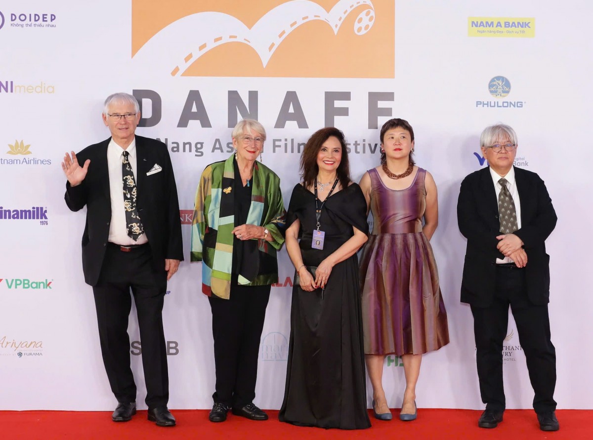 Dàn sao tỏa sáng trên thảm đỏ Liên hoan phim châu Á Đà Nẵng lần thứ Ba (DANAFF III)