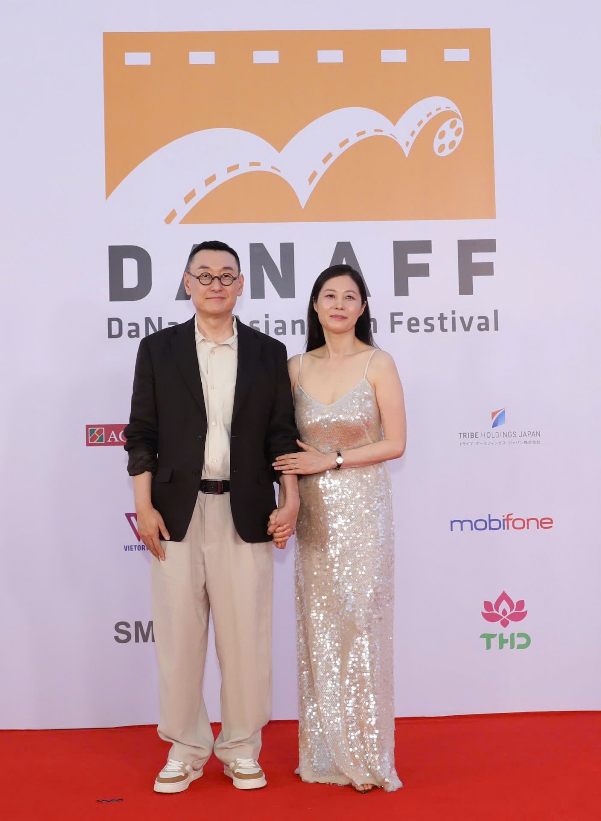 Dàn sao tỏa sáng trên thảm đỏ Liên hoan phim châu Á Đà Nẵng lần thứ Ba (DANAFF III)