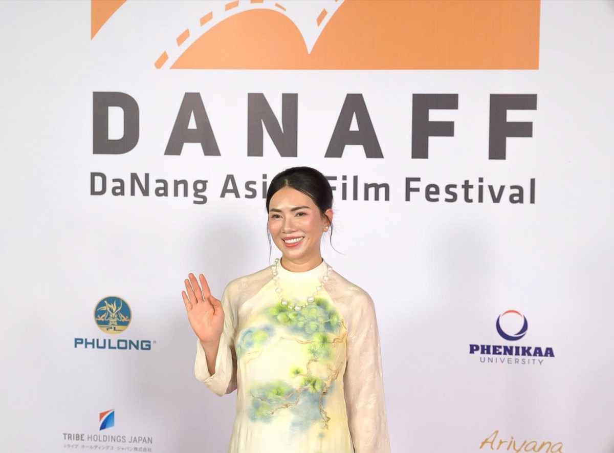 Dàn sao tỏa sáng trên thảm đỏ Liên hoan phim châu Á Đà Nẵng lần thứ Ba (DANAFF III)