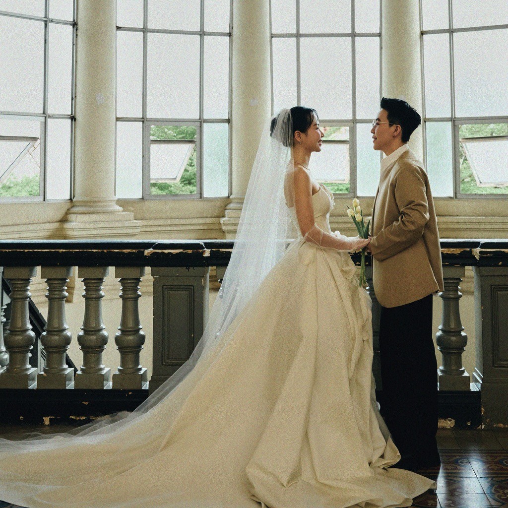 Kai Đinh 'báo hỷ' bằng thư tình âm nhạc gửi cô dâu, mời cả Amee hát nhạc cưới