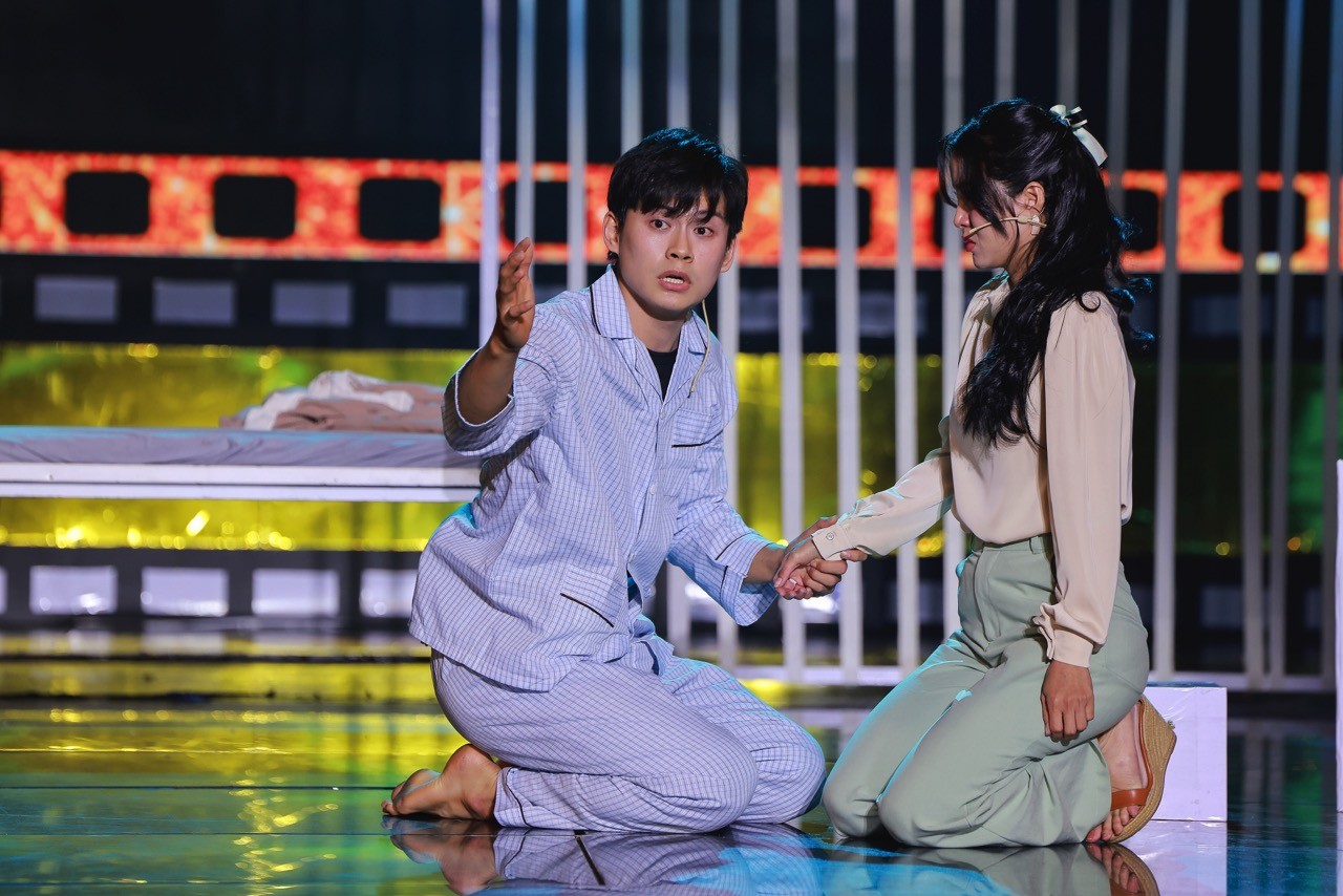 'Gương mặt điện ảnh 2025': Giám khảo Vũ Thành Vinh khen ngợi Luna Hằng Trịnh diễn xuất thông minh, ngày càng tiến bộ