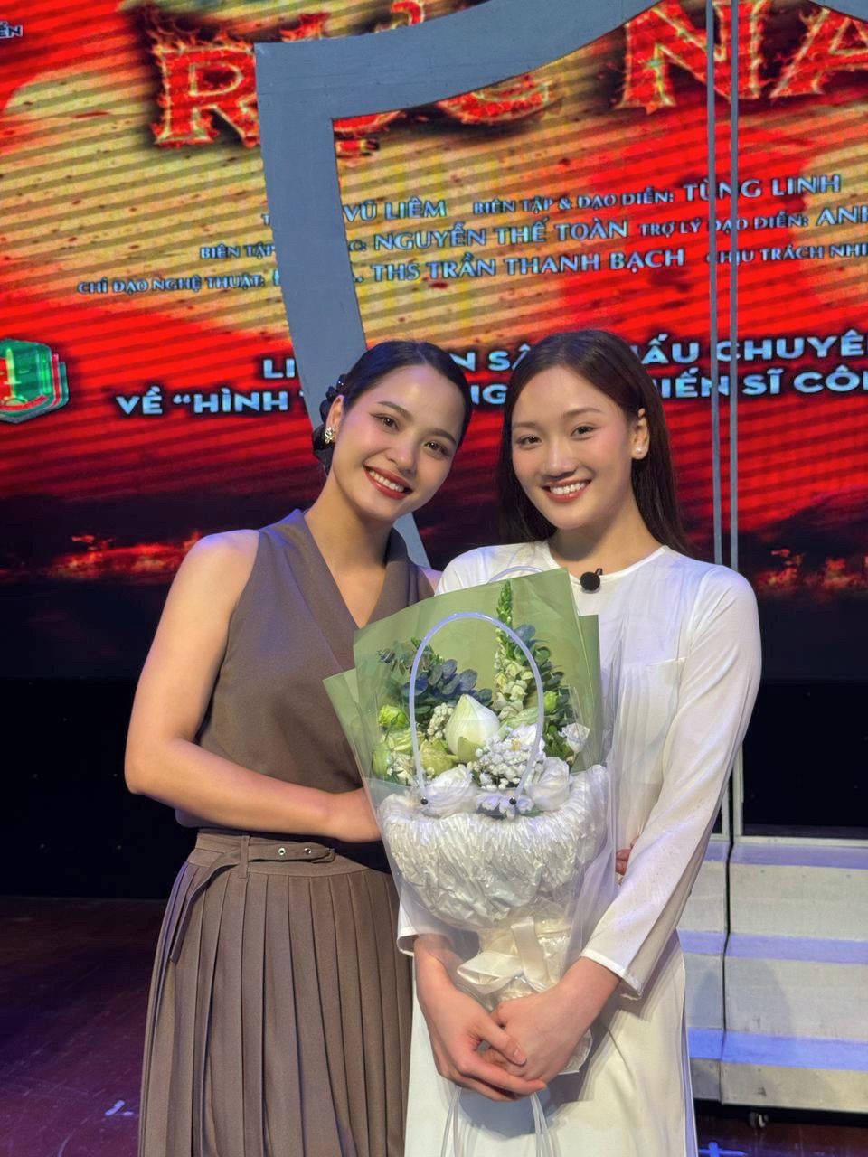 Á hậu Phương Thanh đảm nhận 2 vai chính trong vở diễn tham dự Liên hoan Nghệ thuật Sân khấu chuyên nghiệp toàn quốc