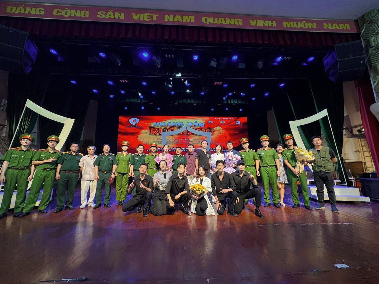 Á hậu Phương Thanh đảm nhận 2 vai chính trong vở diễn tham dự Liên hoan Nghệ thuật Sân khấu chuyên nghiệp toàn quốc