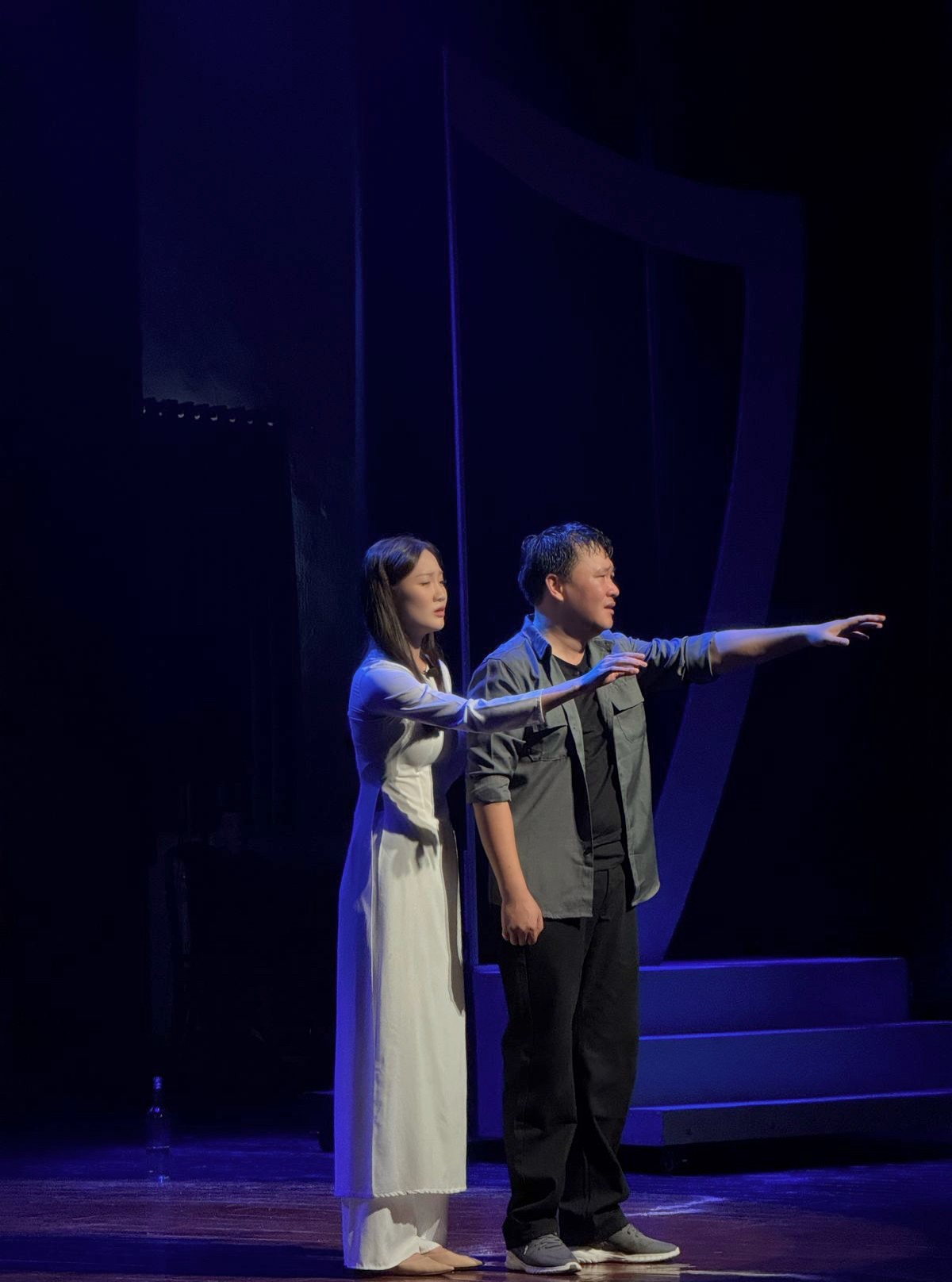 Á hậu Phương Thanh đảm nhận 2 vai chính trong vở diễn tham dự Liên hoan Nghệ thuật Sân khấu chuyên nghiệp toàn quốc