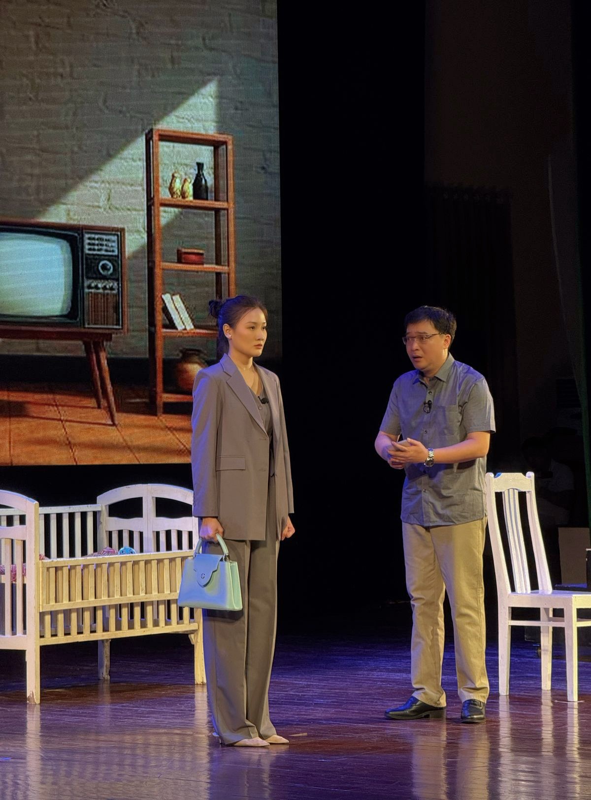 Á hậu Phương Thanh đảm nhận 2 vai chính trong vở diễn tham dự Liên hoan Nghệ thuật Sân khấu chuyên nghiệp toàn quốc