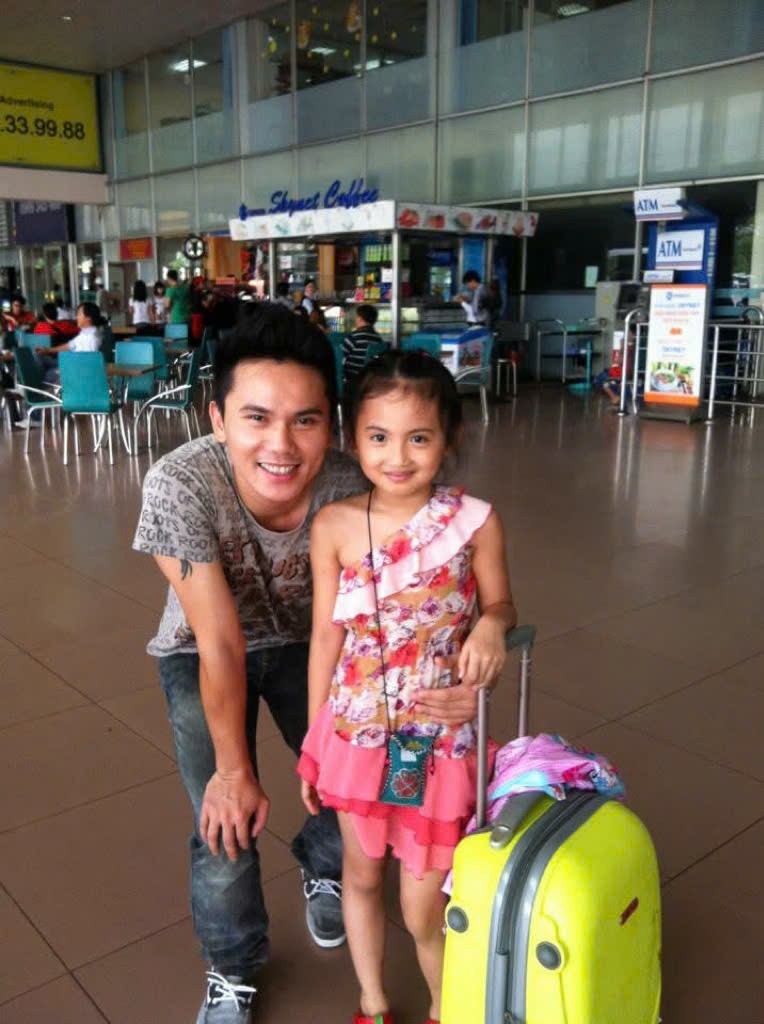 Nhìn lại những khoảnh khắc đáng yêu của LEXXY cùng bố Tú Dưa