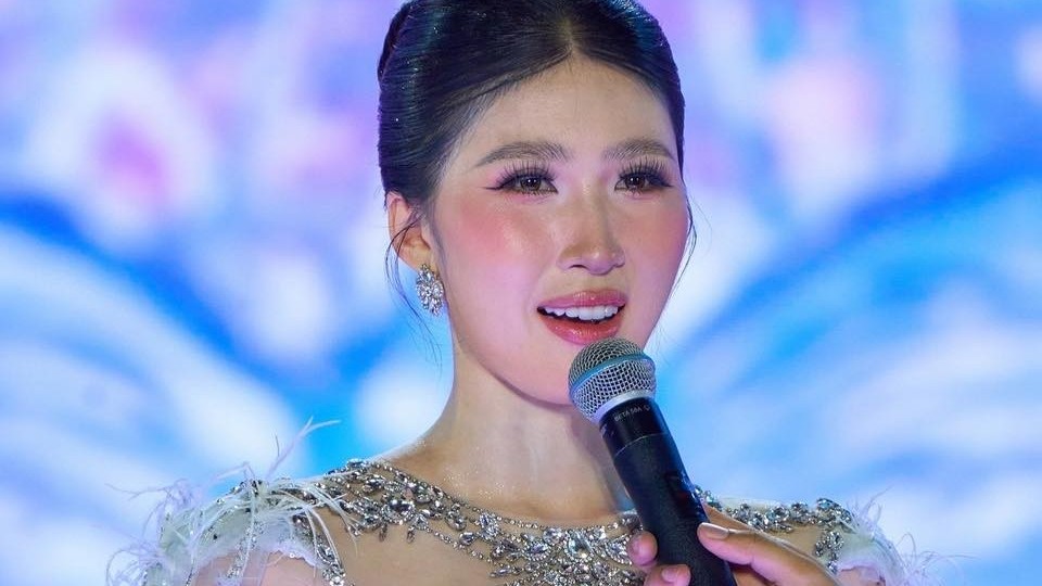 'Bạch tuộc là biểu tượng phụ nữ hiện đại': Linh Chi gây bão ứng xử Hoa hậu Biển Việt Nam