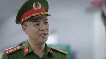 Tuấn Tú mất ăn, mất ngủ với vai trưởng công an xã trong phim chính luận