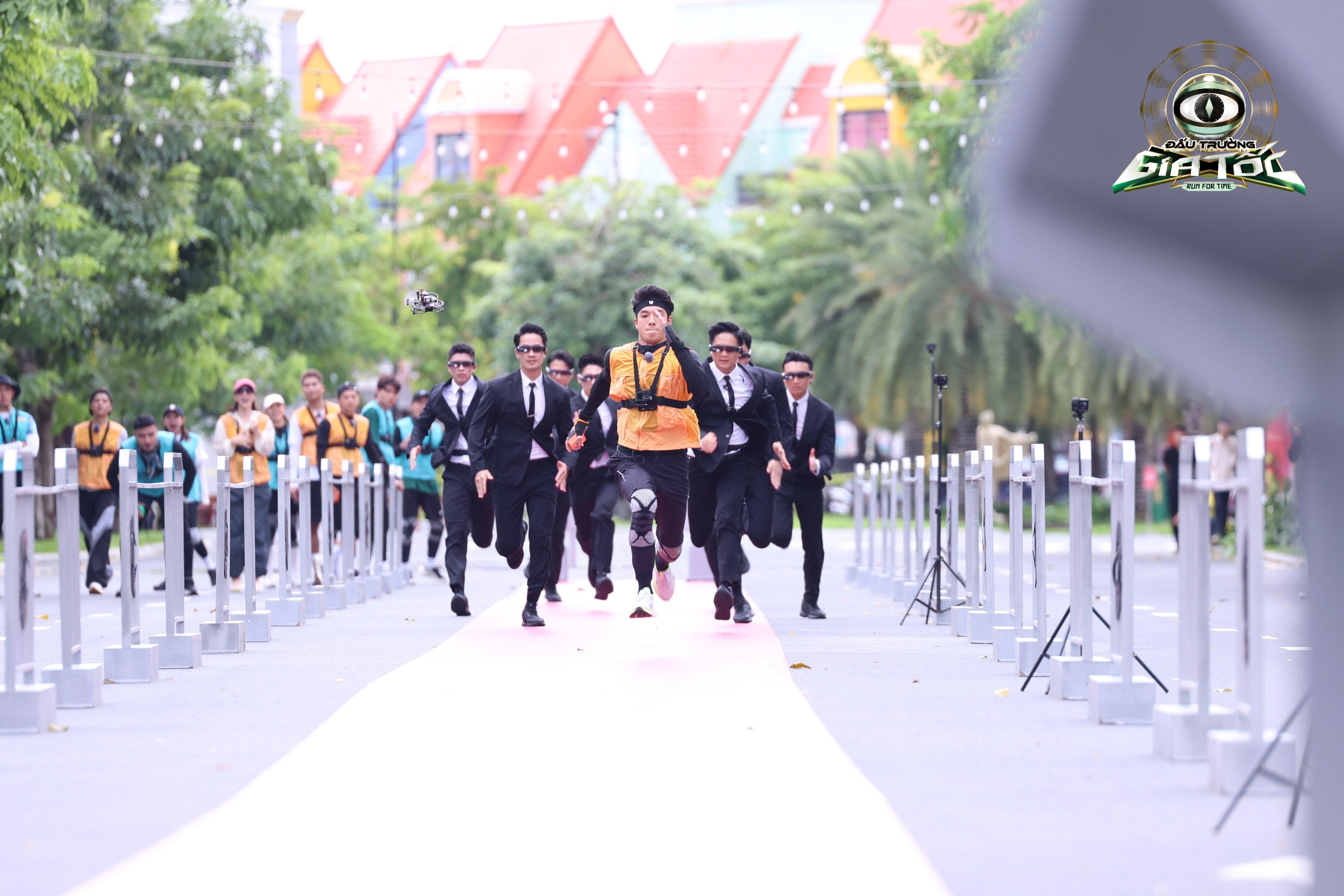 'Đấu trường gia tốc': Phương Anh Đào hóa 'cường nữ', Dương Domic chao đảo với thử thách thể lực